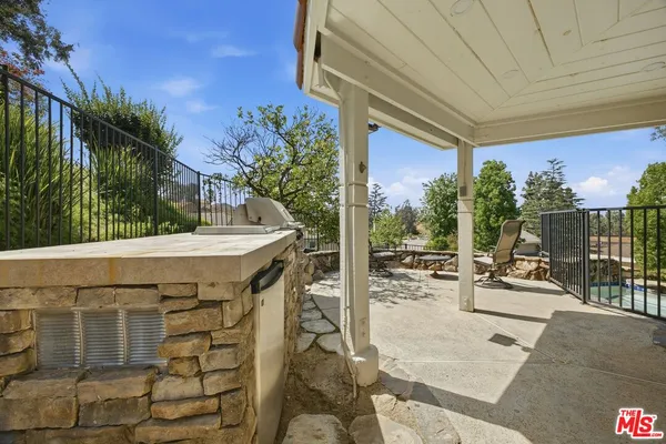 $1,695,000 | 157 South Donna Court, Anaheim, CA 92807