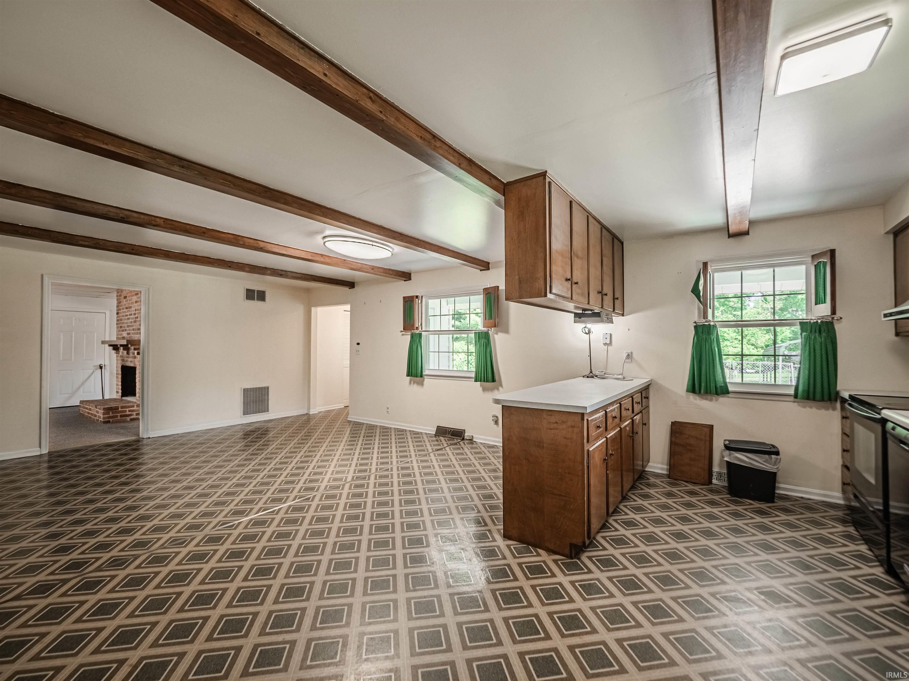 4844 North State Rte 61 Boonville, IN 47601 - Photo 7 of 25