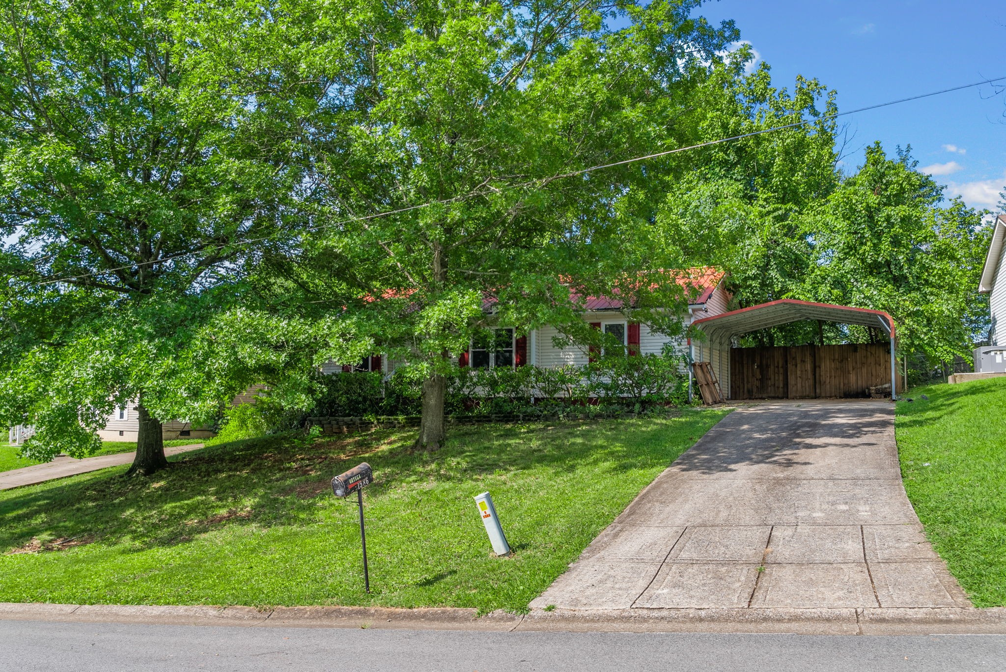1586 Boxcroft Road Clarksville, TN 37042 - Photo 2 of 20 Gallery Image 2