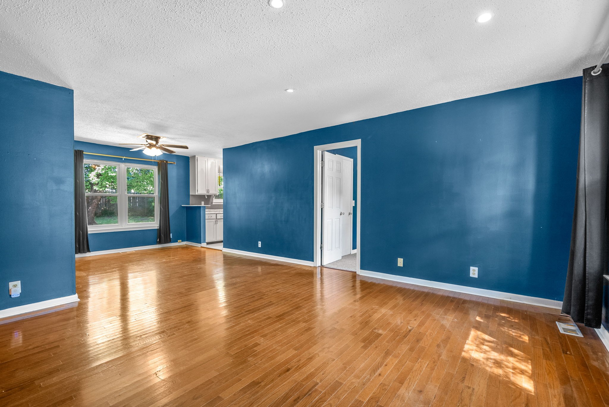 1586 Boxcroft Road Clarksville, TN 37042 - Photo 4 of 20 Gallery Image 4