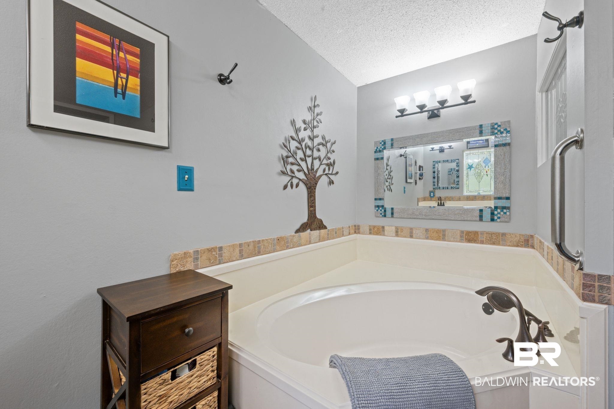 40 Caisson Trace Daphne, AL 36527 - Photo 31 of 54 Bathroom with a bath.