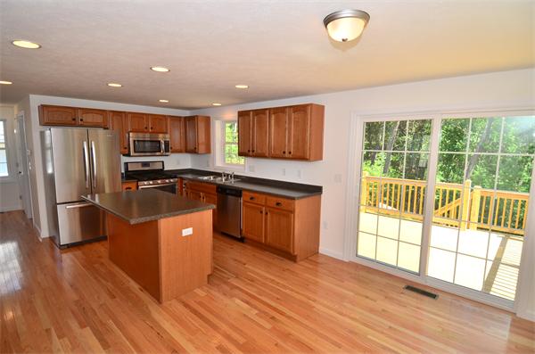 23 Bufton Farm Road Clinton, MA 01510 - Photo 3 of 9 Gallery Image 3
