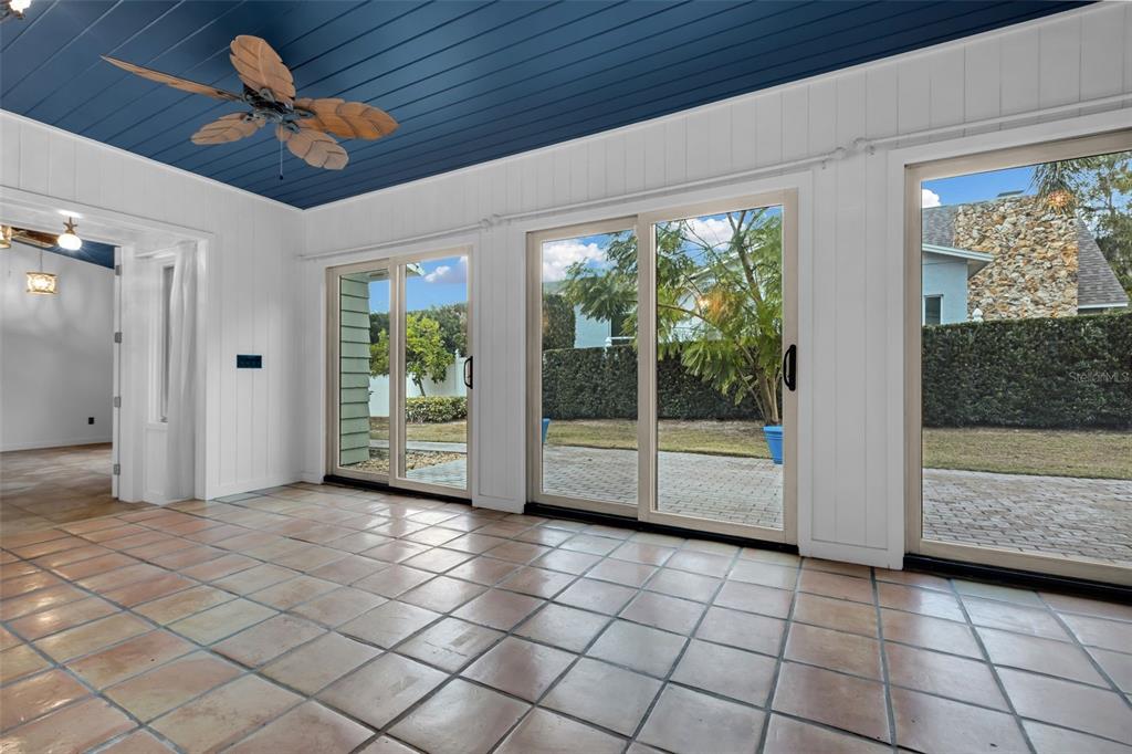307 West 4th Avenue Windermere, FL 34786 - Photo 34 of 56 a view of an empty room with a window