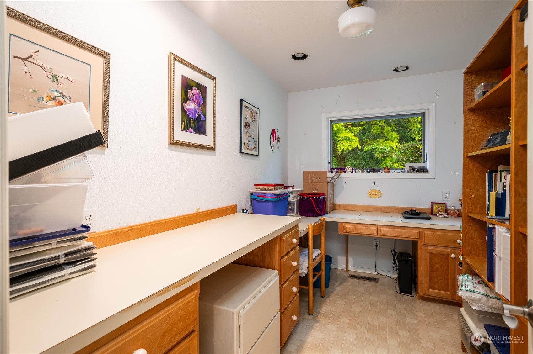 1835 High Noon Road Bellingham, WA 98226 - Photo 26 of 40 a room with furniture and a window