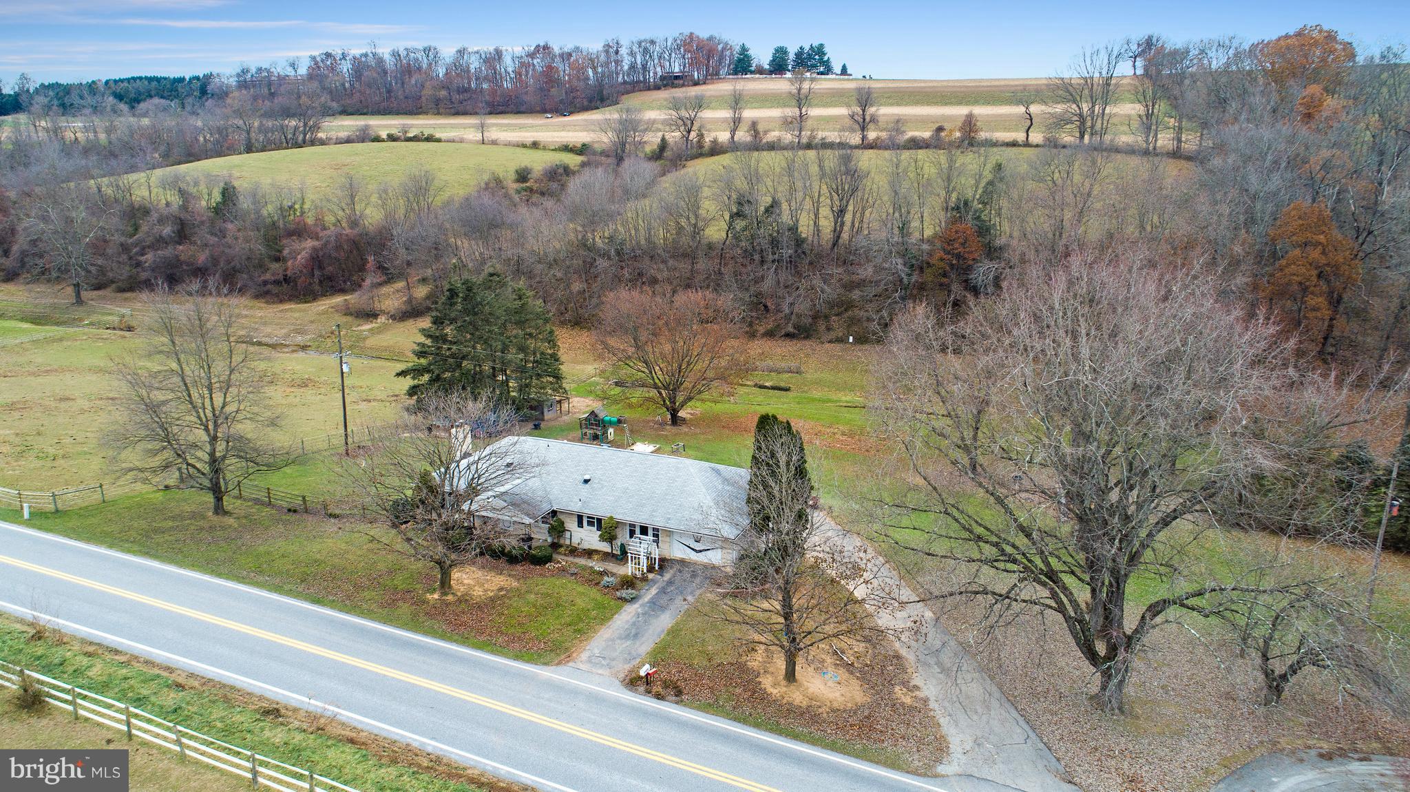 2718 Ridgeview Road Dallastown, PA 17313 - Photo 2 of 39