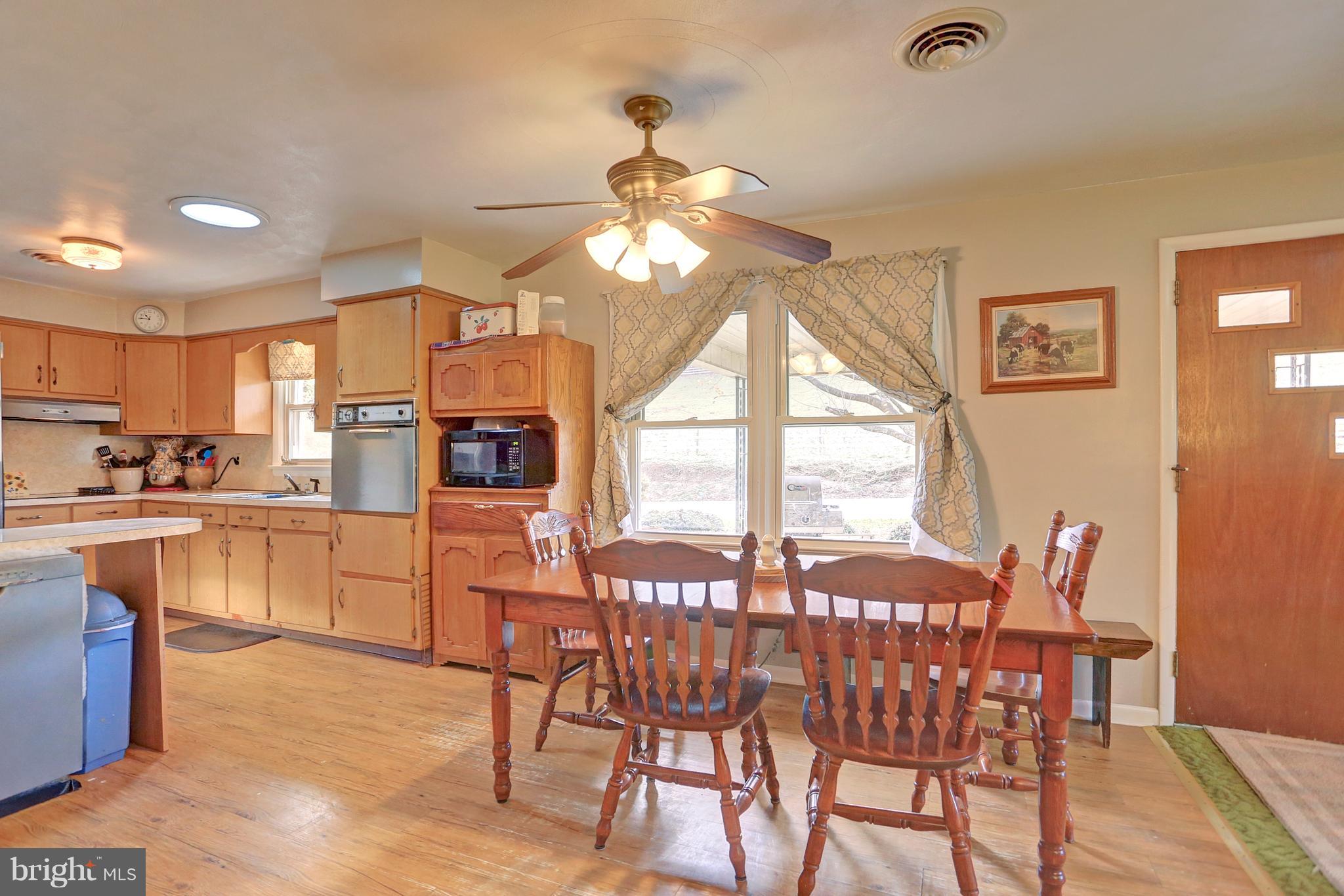 2718 Ridgeview Road Dallastown, PA 17313 - Photo 13 of 39