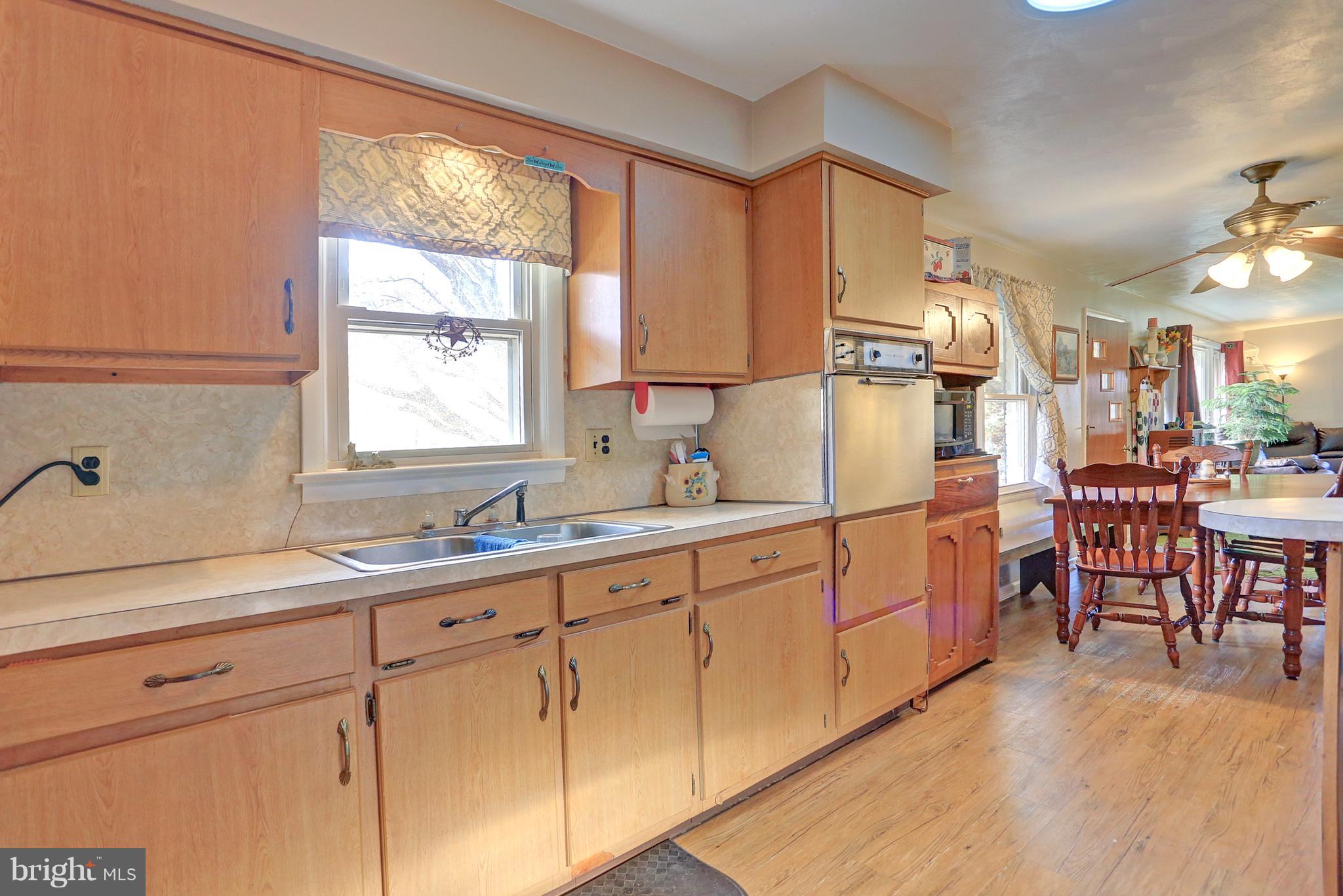 2718 Ridgeview Road Dallastown, PA 17313 - Photo 18 of 39