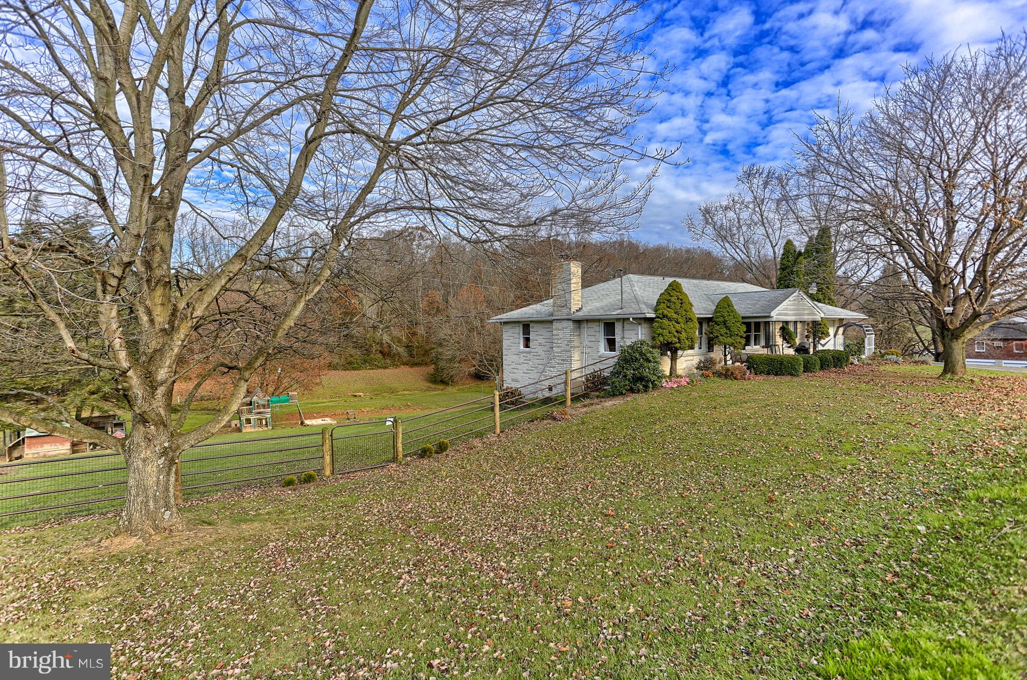 2718 Ridgeview Road Dallastown, PA 17313 - Photo 3 of 39