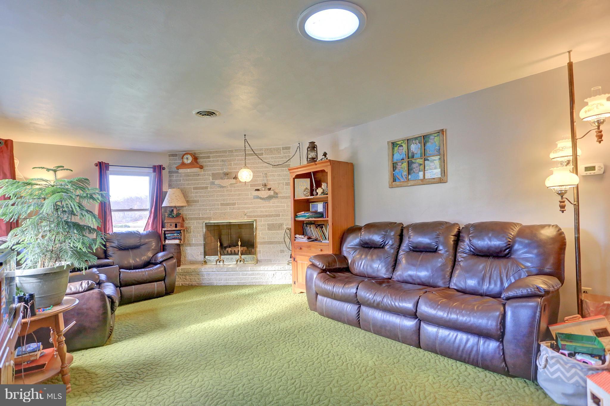 2718 Ridgeview Road Dallastown, PA 17313 - Photo 8 of 39