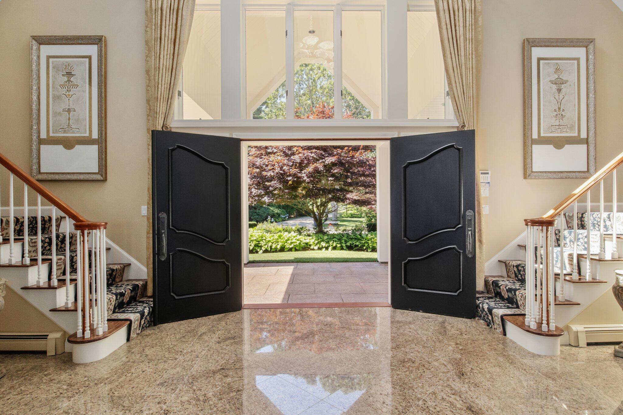 168 Garrison Lane Osterville, MA 02655 - Photo 14 of 58 Foyer