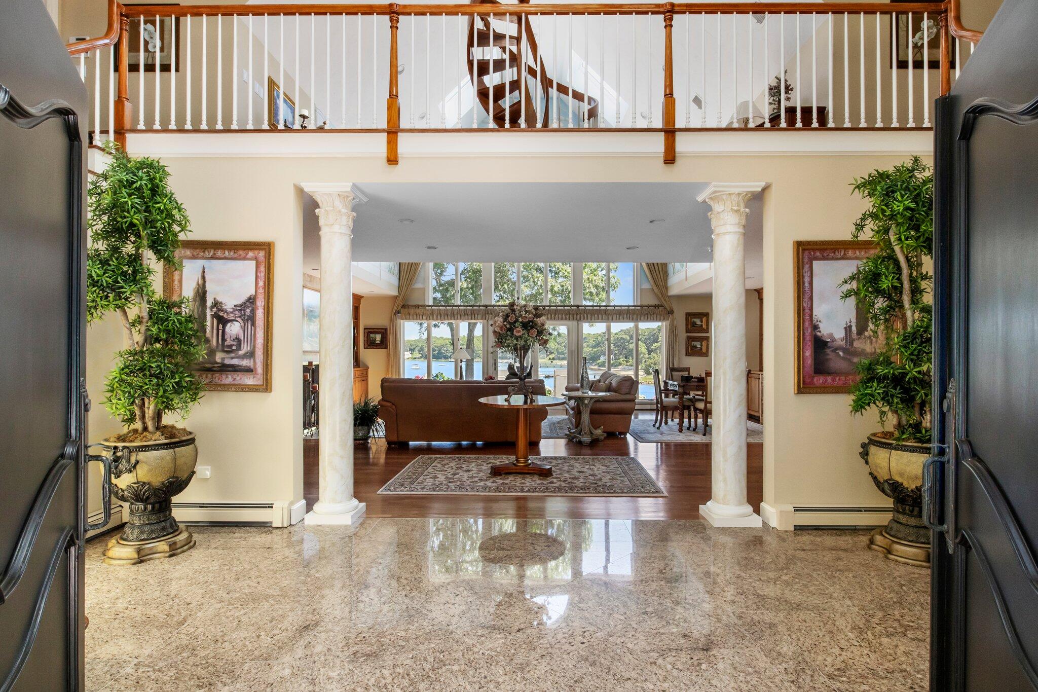 168 Garrison Lane Osterville, MA 02655 - Photo 15 of 58 Foyer