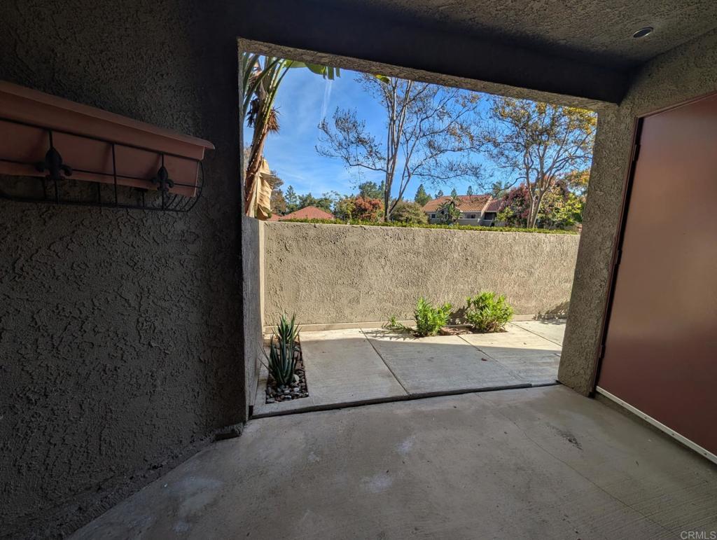 200 East Alessandro Boulevard, Unit 34 Riverside, CA 92508 - Photo 16 of 22 a view of entryway with a area