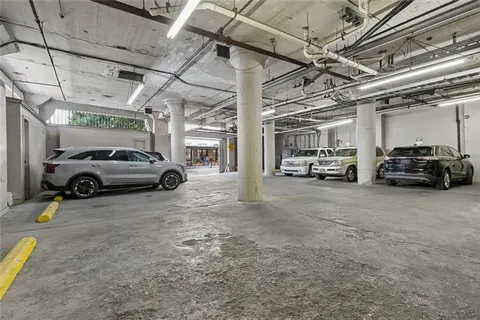 $645,000 | 441 Gravier Street, Unit 10, New Orleans, LA 70130