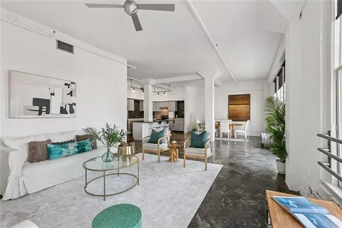 $645,000 | 441 Gravier Street, Unit 10, New Orleans, LA 70130