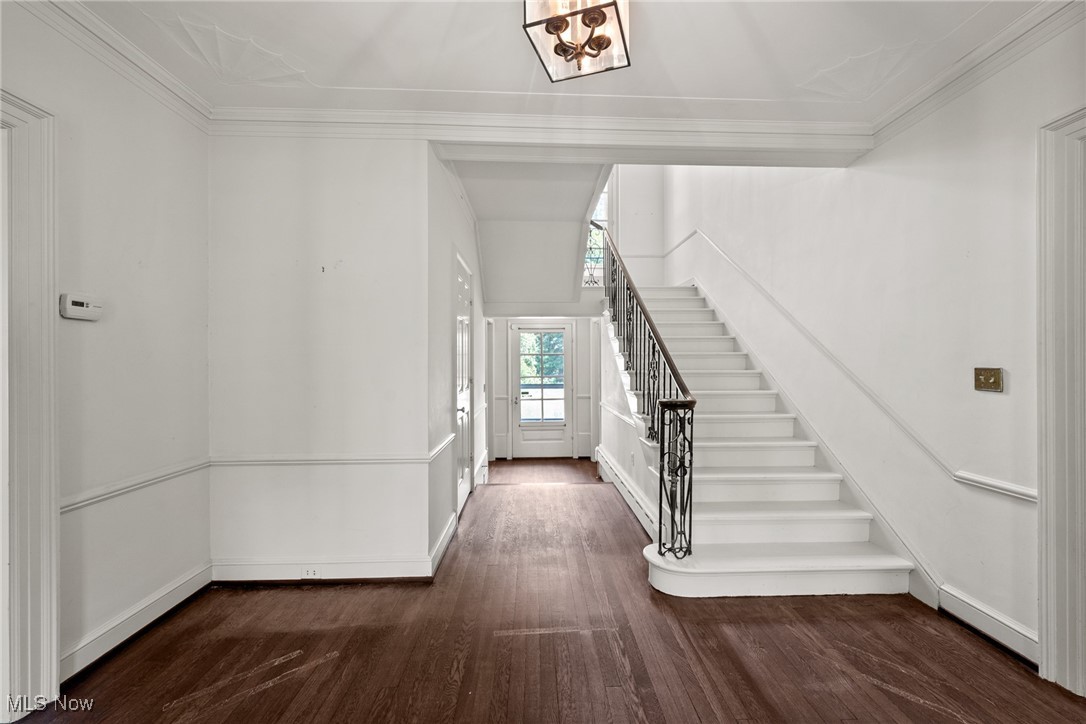 2945 Fontenay Road Cleveland, OH 44120 - Photo 9 of 49 Gallery Image 9