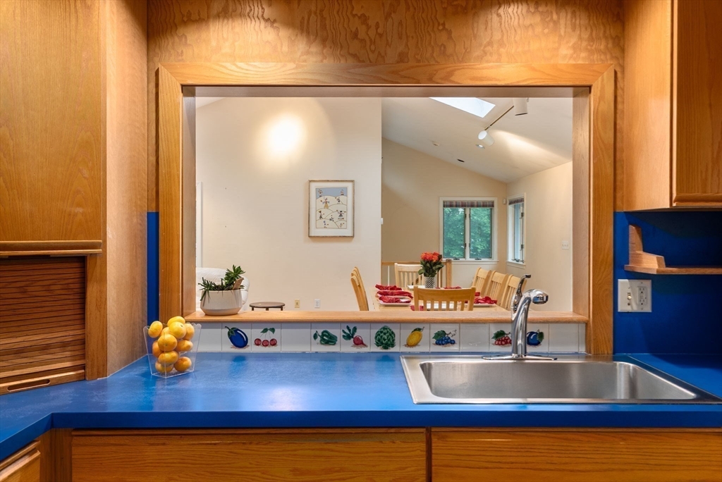 75 Allen Street Lexington, MA 02421 - Photo 11 of 38 Gallery Image 11