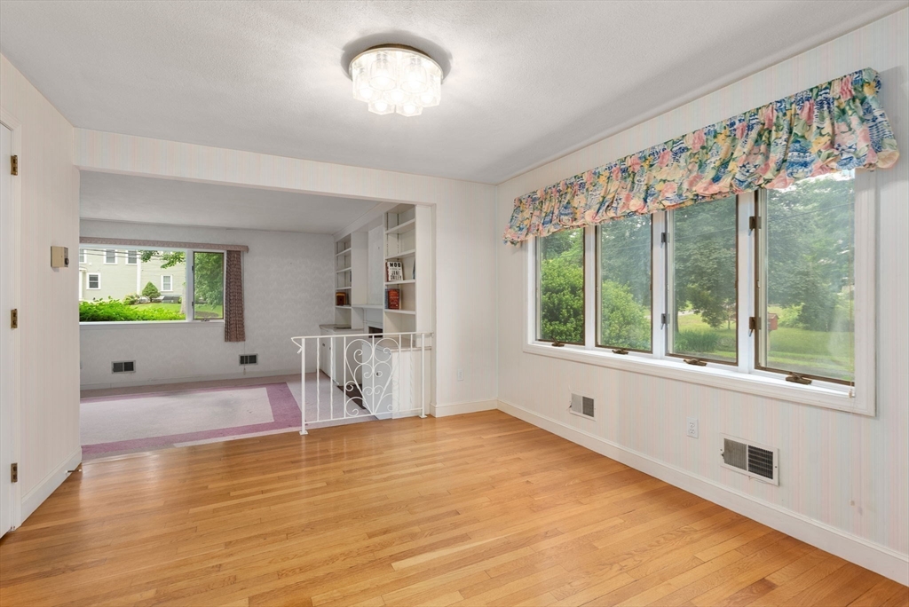75 Allen Street Lexington, MA 02421 - Photo 8 of 38 Gallery Image 8