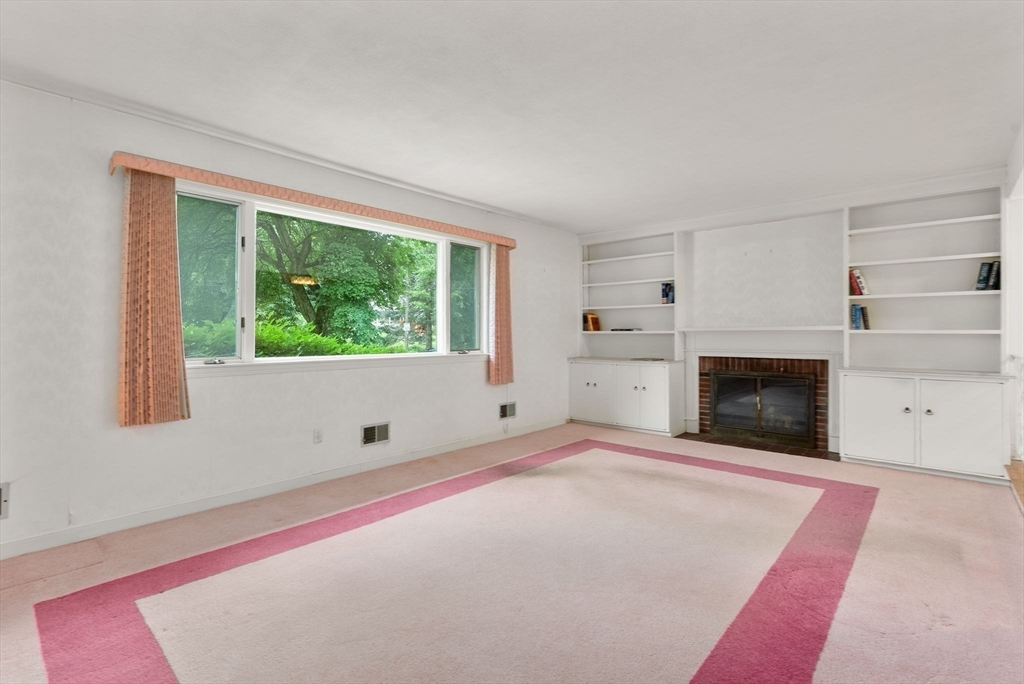 75 Allen Street Lexington, MA 02421 - Photo 10 of 38 Gallery Image 10