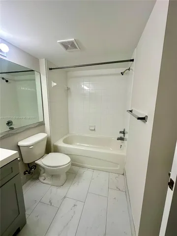 $3,000 | 1875 Florida Club Drive, Unit 7112, Naples, FL 34112