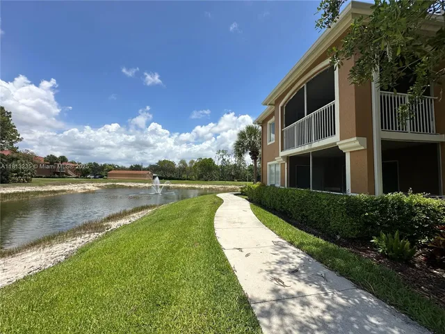 $3,000 | 1875 Florida Club Drive, Unit 7112, Naples, FL 34112