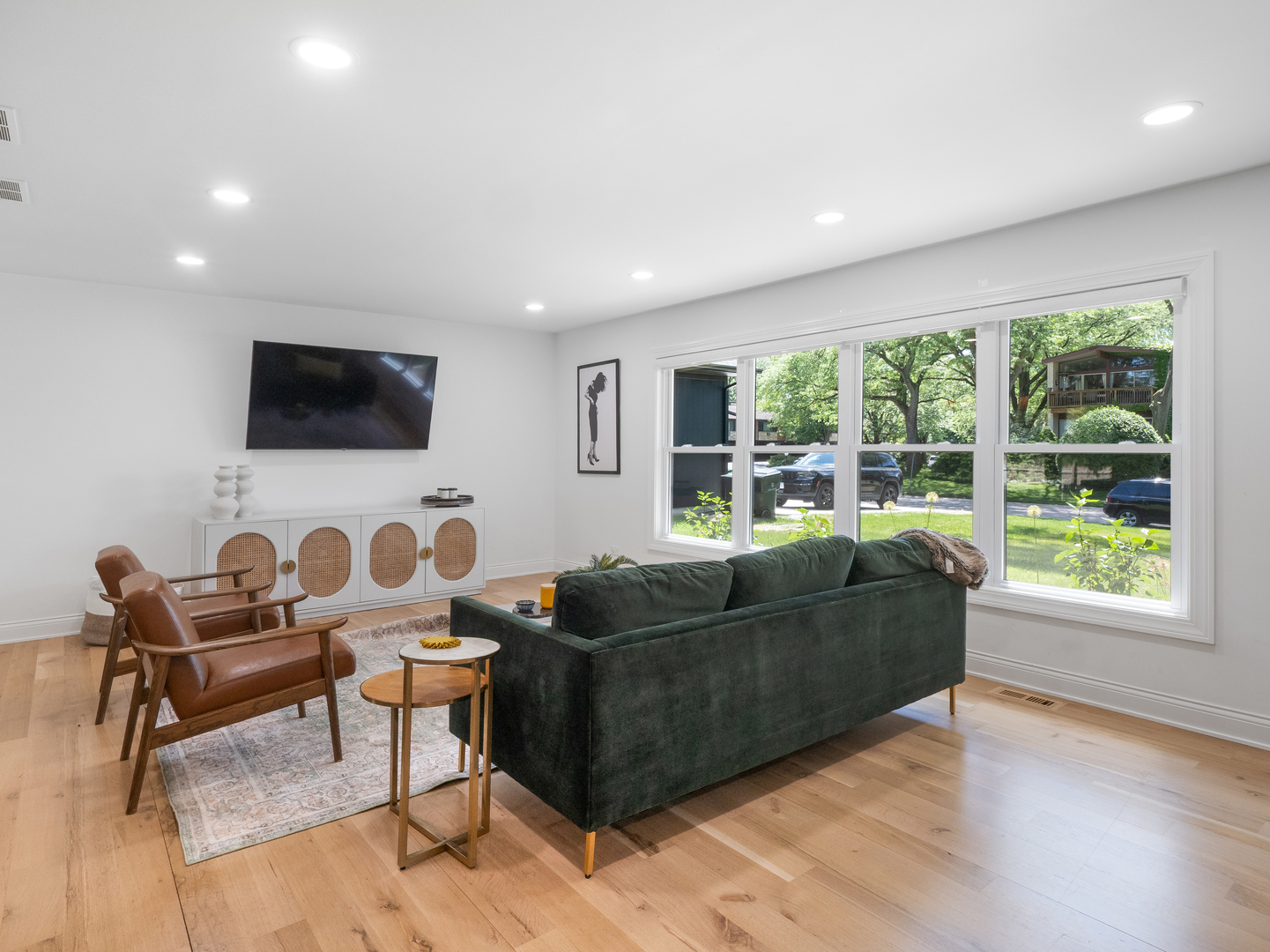 1349 Tinker Way Glenview, IL 60025 - Photo 4 of 18