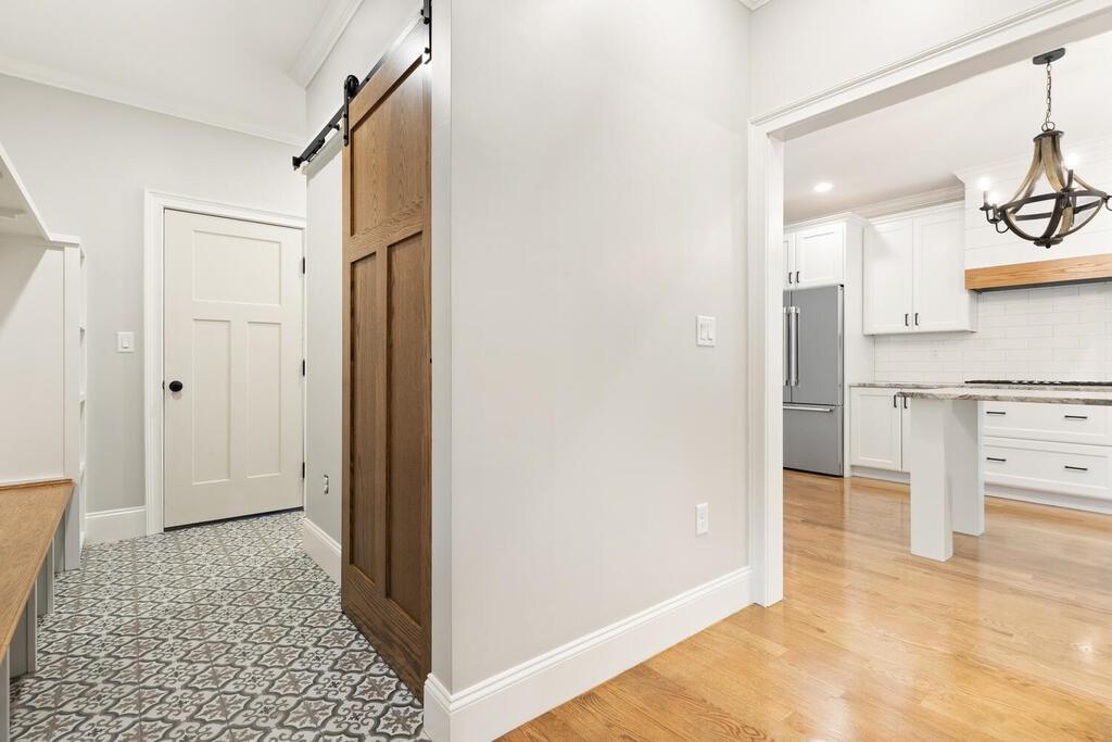 3 A Cathy Road Burlington, MA 01803 - Photo 8 of 42 Gallery Image 8