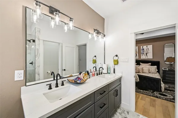 $3,000 | 2502 Tuam Street, Houston, TX 77004