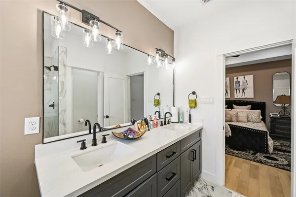 $3,000 | 2502 Tuam Street, Houston, TX 77004