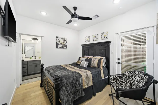 $3,000 | 2502 Tuam Street, Houston, TX 77004