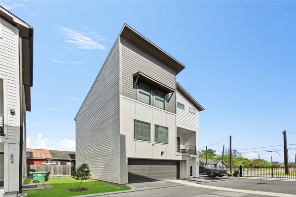 $3,000 | 2502 Tuam Street, Houston, TX 77004