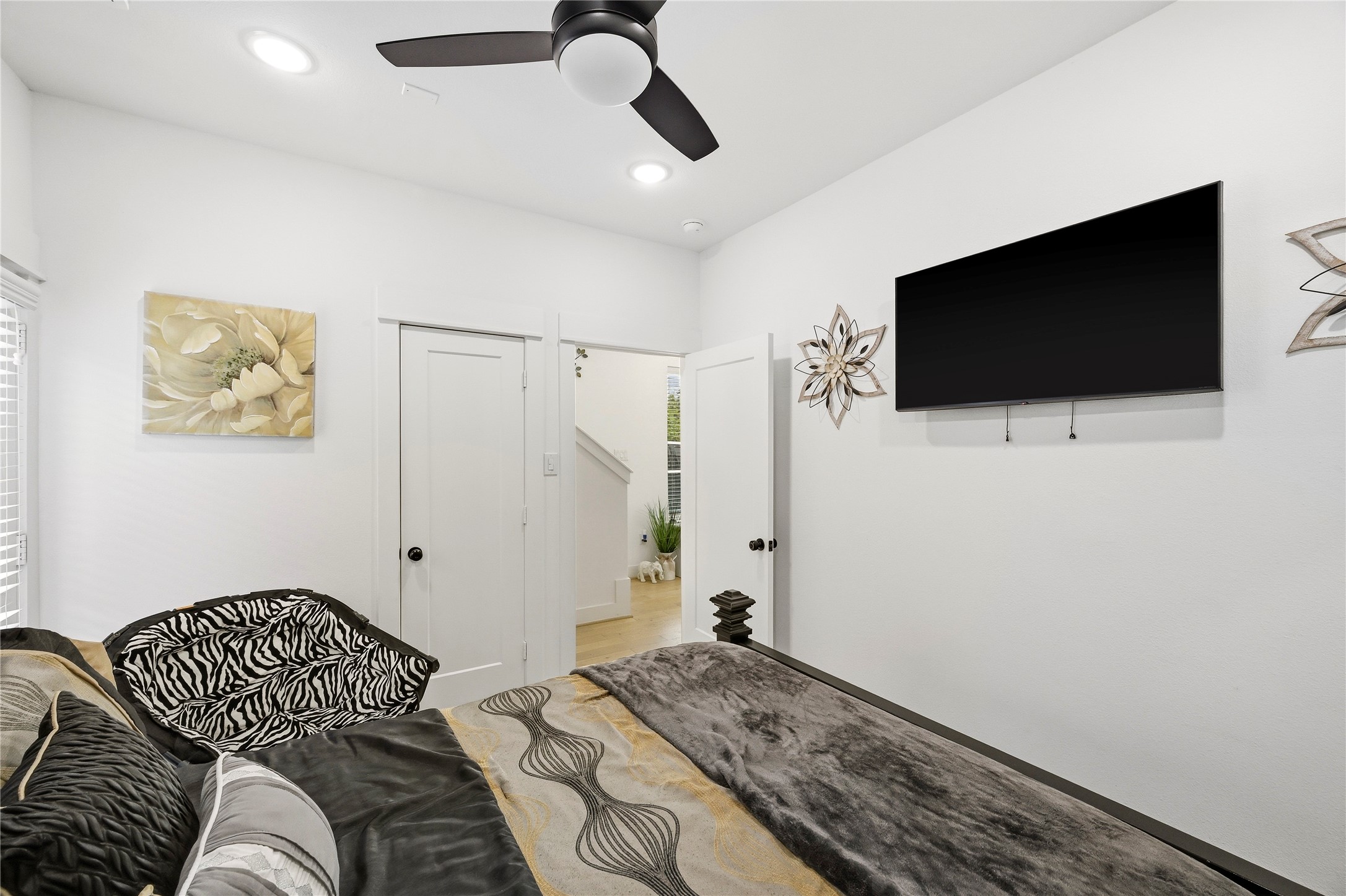 2502 Tuam Street Houston, TX 77004 - Photo 4 of 40