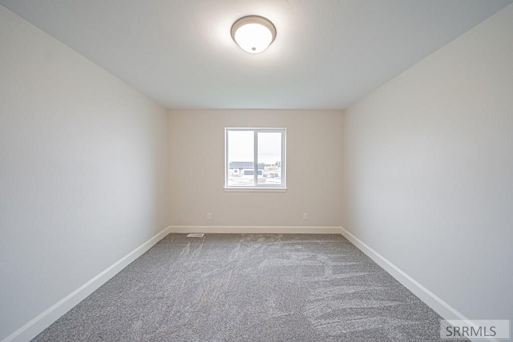 2062 47th Street Ammon, ID 83401 - Photo 20 of 28