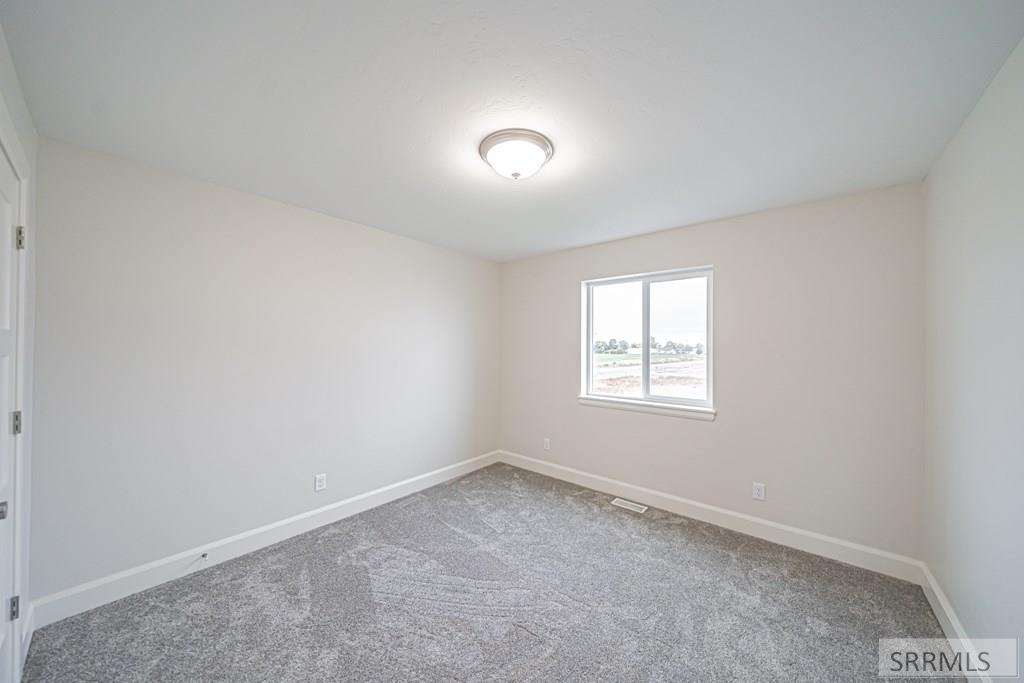 2062 47th Street Ammon, ID 83401 - Photo 22 of 28