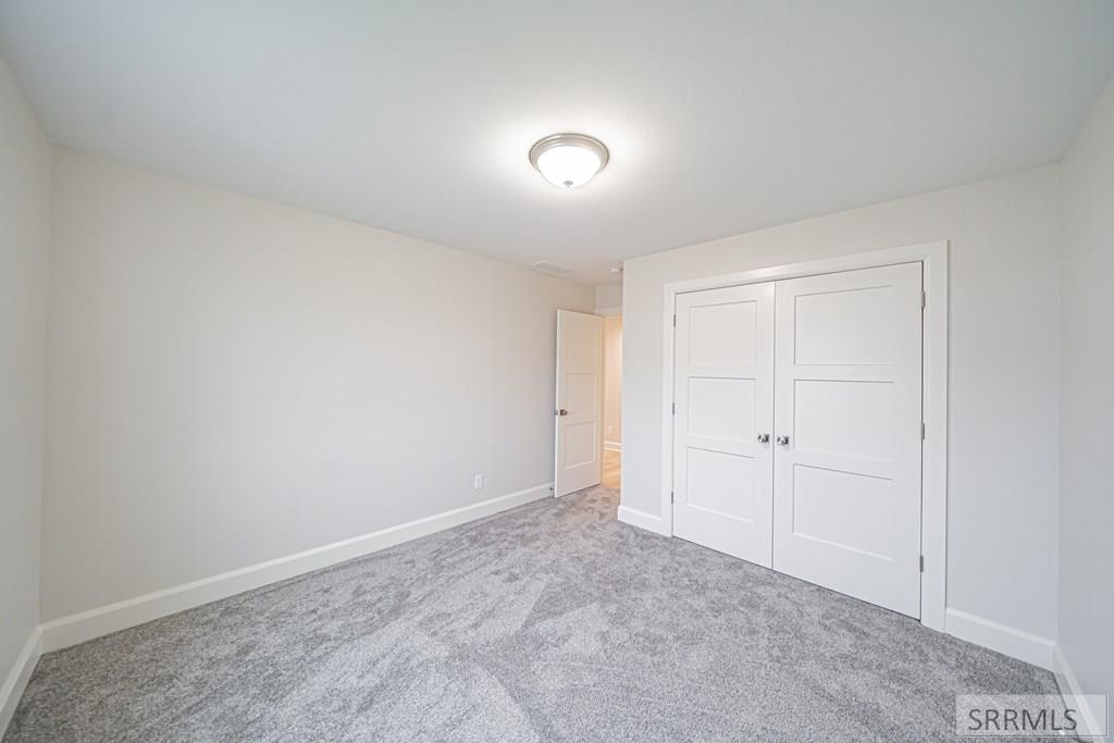 2062 47th Street Ammon, ID 83401 - Photo 23 of 28