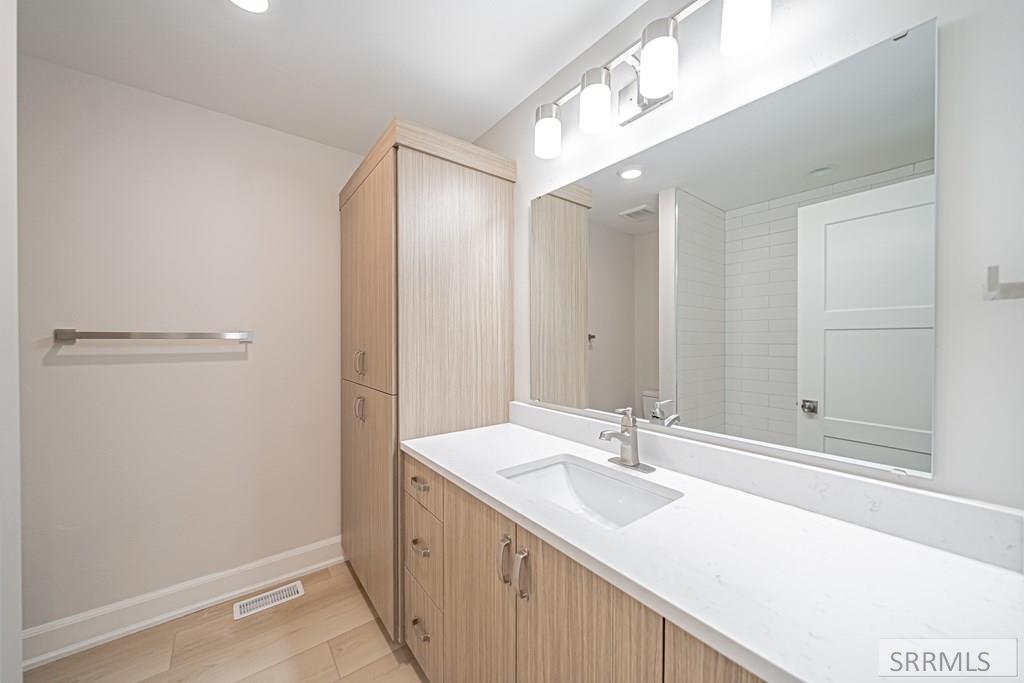 2062 47th Street Ammon, ID 83401 - Photo 24 of 28