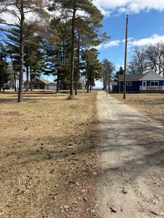 $375,000 | 5204 County Highway North, Oconto, WI 54153