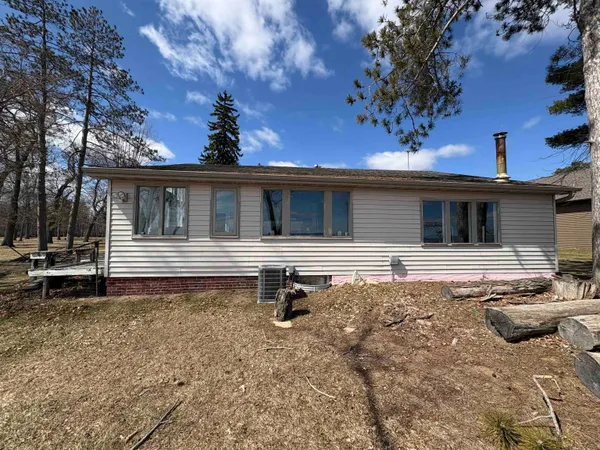 $375,000 | 5204 County Highway North, Oconto, WI 54153