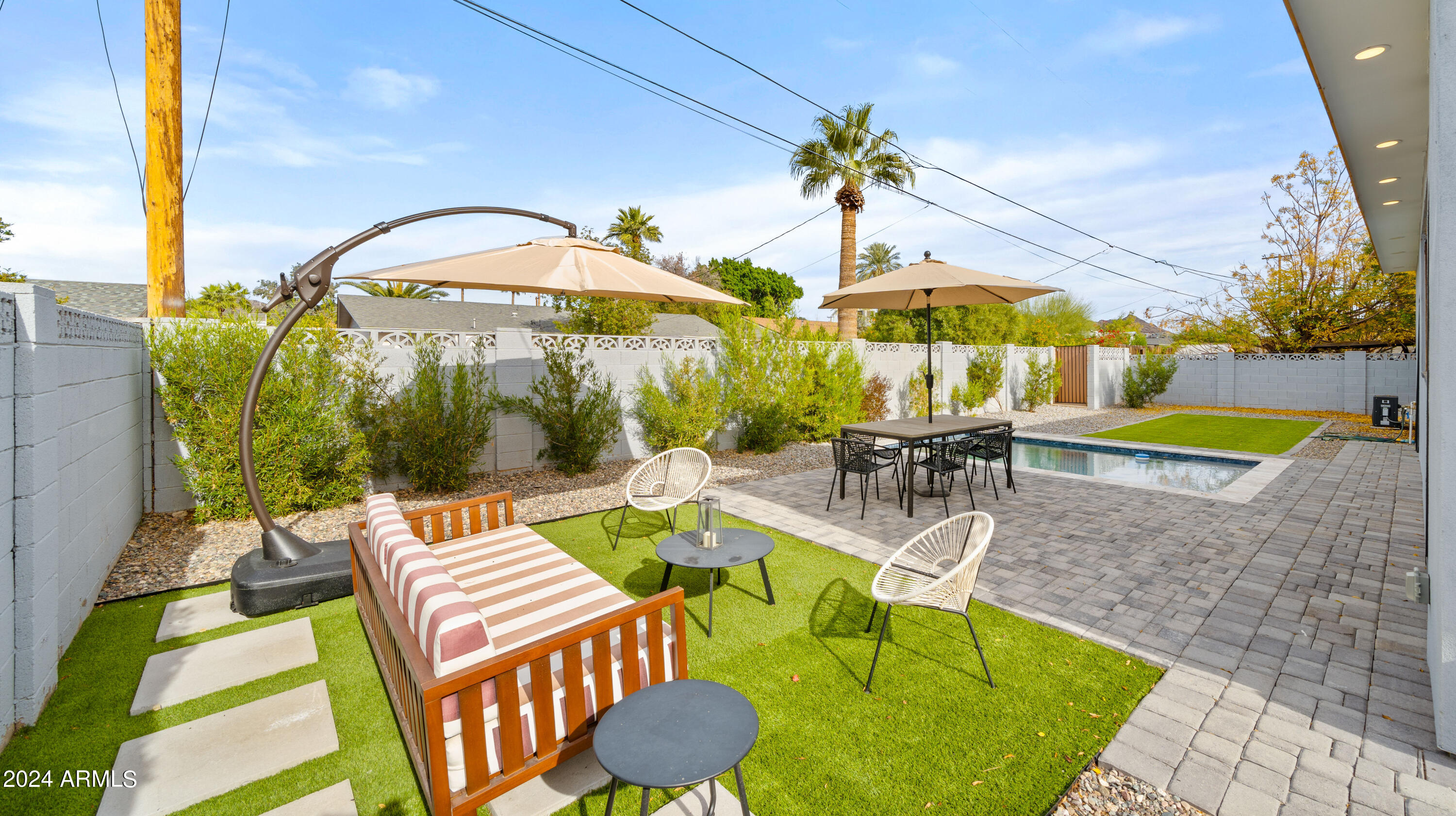 208 East Griswold Road Phoenix, AZ 85020 - Photo 13 of 39 backyard7
