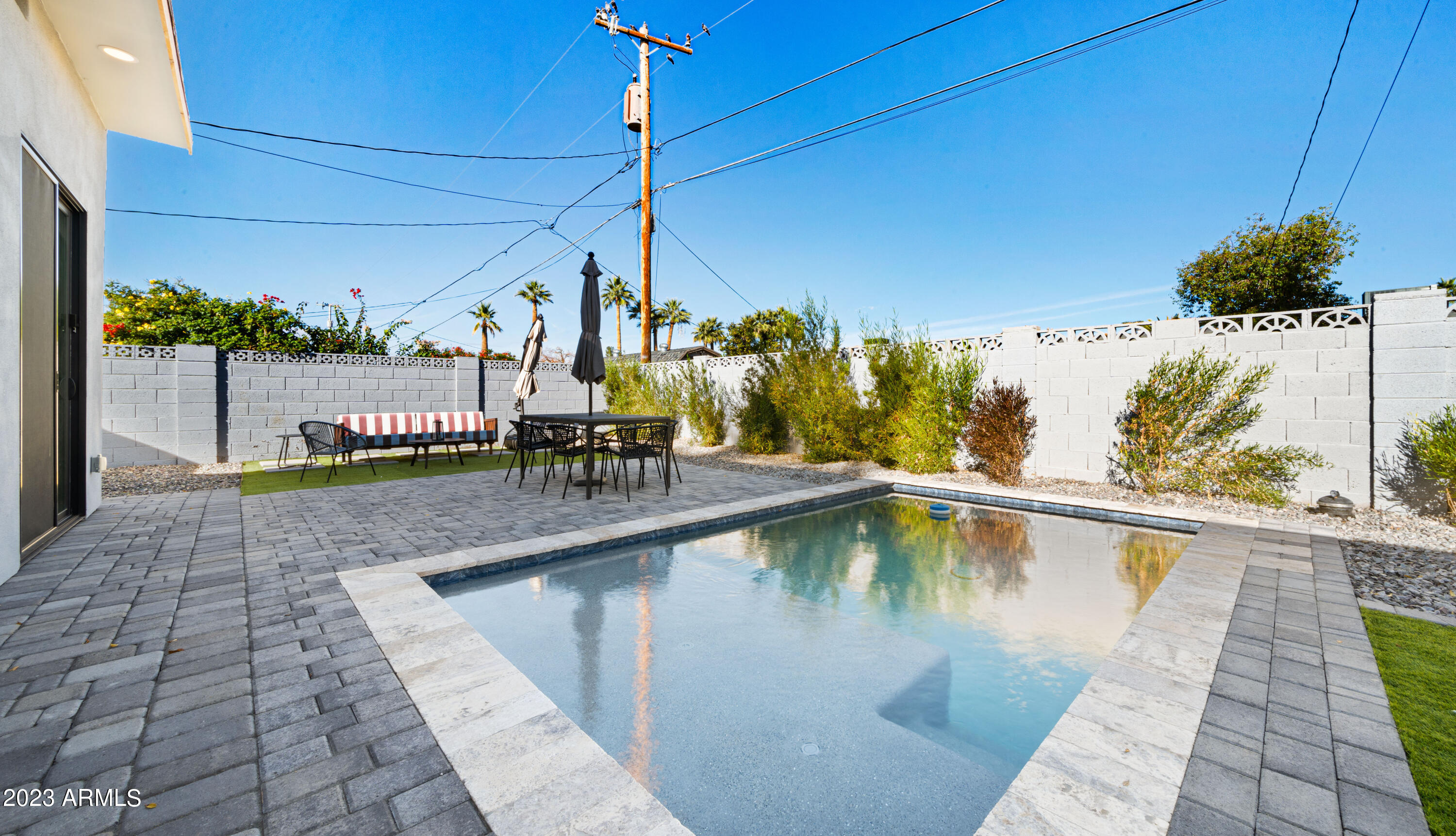 208 East Griswold Road Phoenix, AZ 85020 - Photo 17 of 39 Backyard1