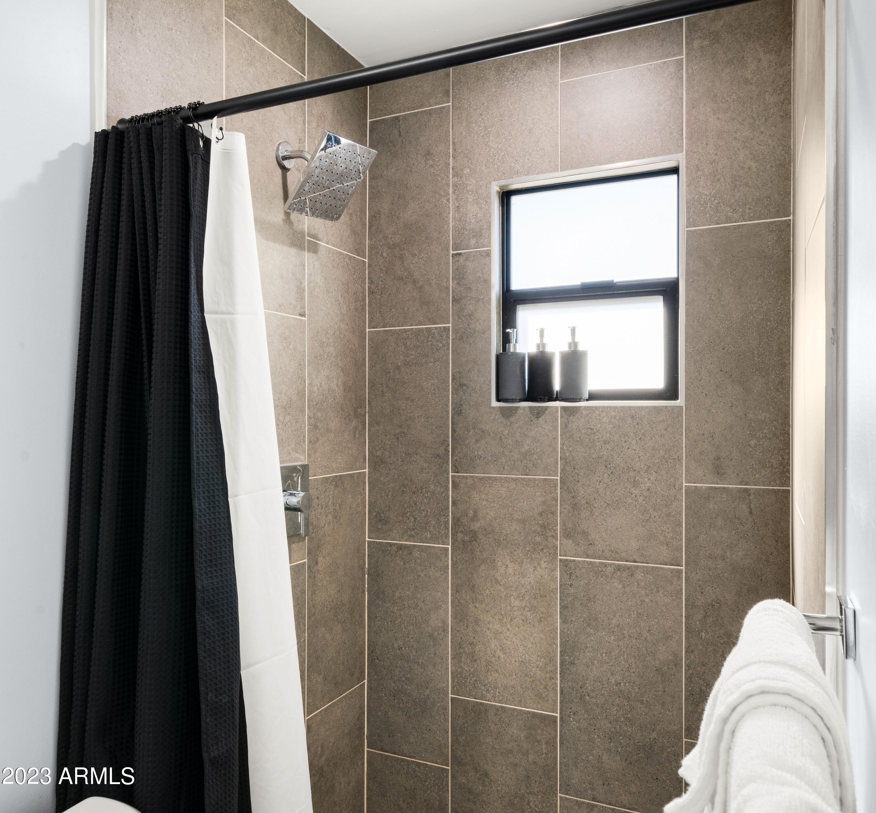 208 East Griswold Road Phoenix, AZ 85020 - Photo 22 of 39 ensuite bedroom1