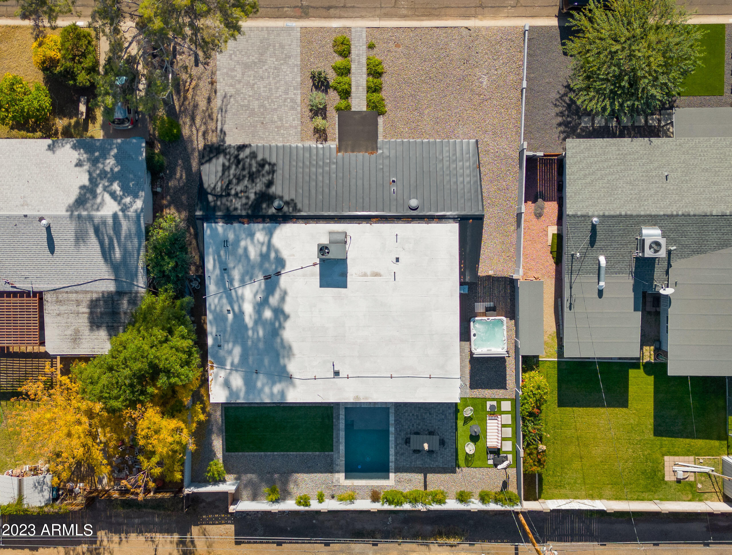 208 East Griswold Road Phoenix, AZ 85020 - Photo 35 of 39 drone1