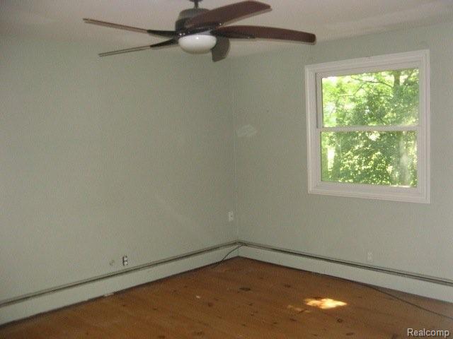23 Bedroom 1
