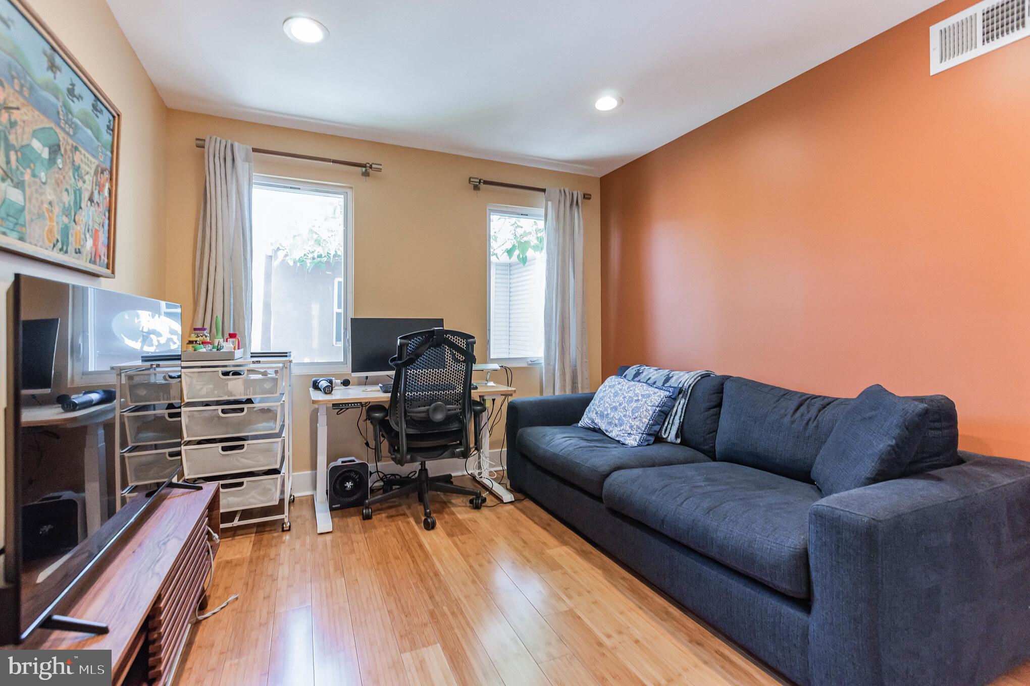 2035 Mountain Street Philadelphia, PA 19145 - Photo 23 of 30