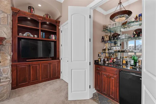 $565,000 | 520 Canterbury Lane, Bossier City, LA 71111