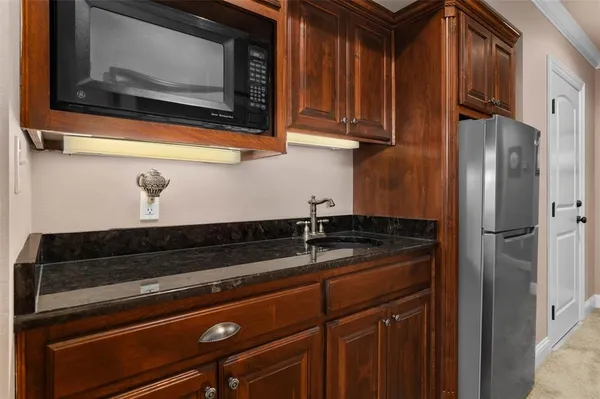 $565,000 | 520 Canterbury Lane, Bossier City, LA 71111