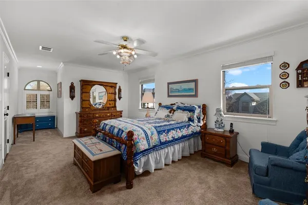 $565,000 | 520 Canterbury Lane, Bossier City, LA 71111