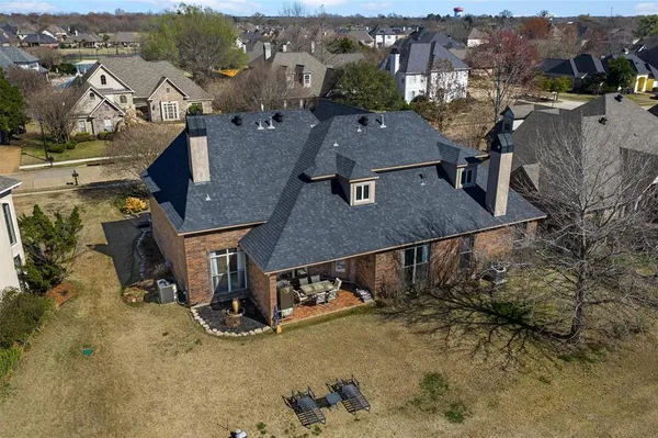 $565,000 | 520 Canterbury Lane, Bossier City, LA 71111