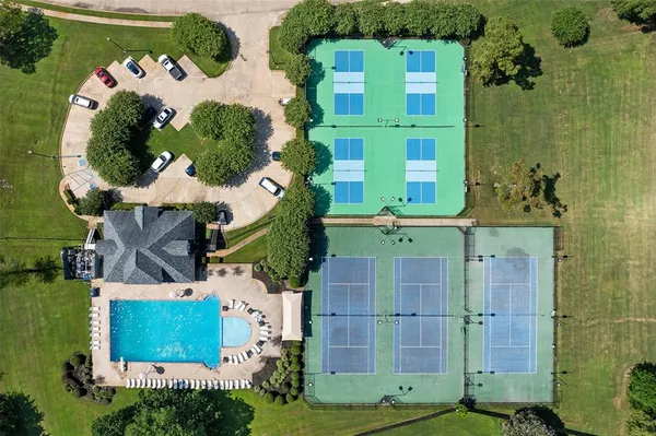 $565,000 | 520 Canterbury Lane, Bossier City, LA 71111