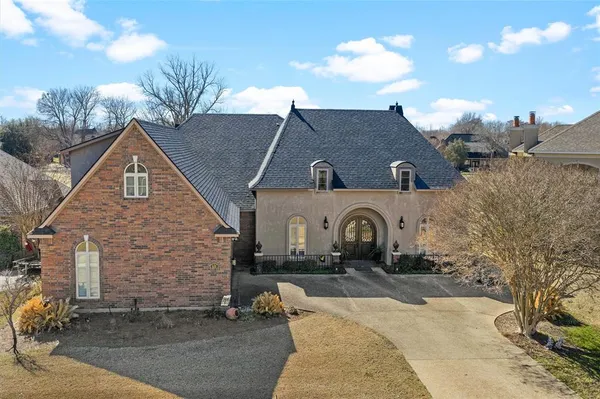 $565,000 | 520 Canterbury Lane, Bossier City, LA 71111