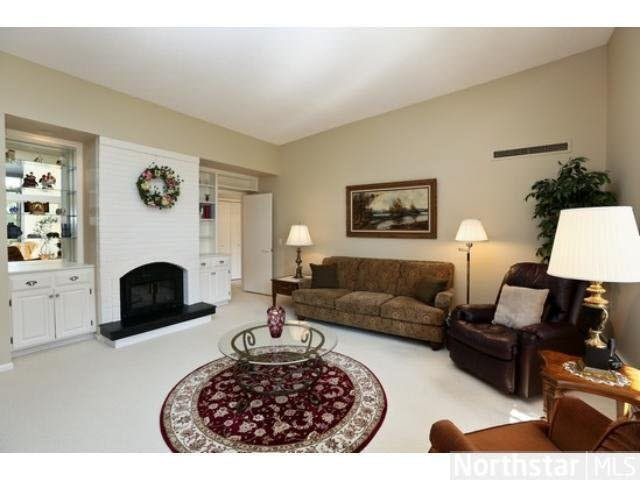 5501 Dewey Hill Road, Unit 323 Edina, MN 55439 - Photo 3 of 18